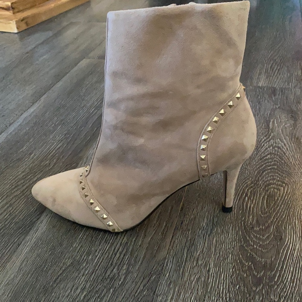 NEW Suede booties 38